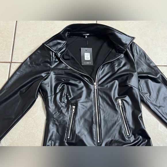 Leather body suit-PLUS SIZE -1X - Picture 2 of 2